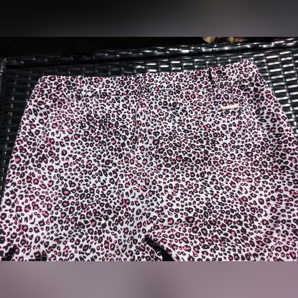 Michael Kors Size 10 Pink Black White Cheetah Leopard Print Pants - Picture 9 of 9